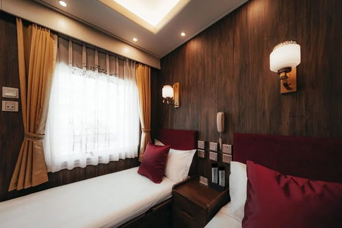 高端火車游 一票難求背后的性價比爭議與住宿服務挑戰